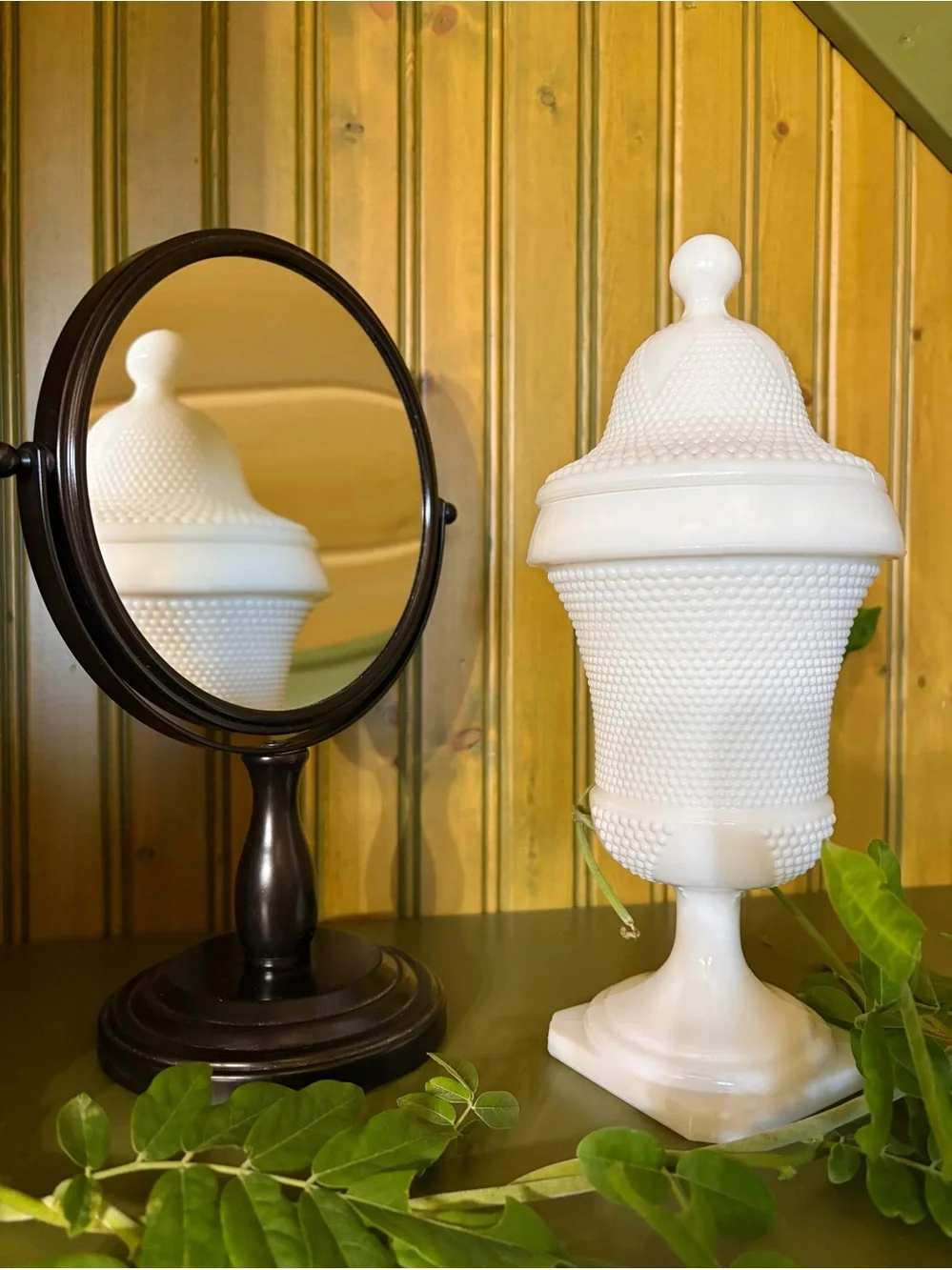 L.E. Smith Hobnail Milk Glass Lidded Urn
